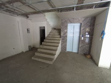 edificio en arriendo en tequendama. Cod A9190970
