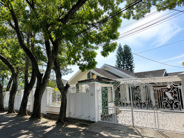Rumah Lingkungan Asri Siap Huni di Dago Bandung