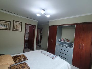 Venta Departamento  Puerto Santa Ana Edificio River Front II (GIM)