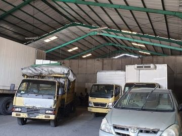 Gudang Siap Pakai di Jalan Raya Tanjungsari