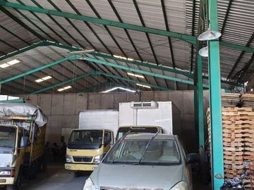 Gudang Siap Pakai di Jalan Raya Tanjungsari
