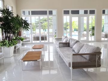 Venta de casa cerca del Riocentro Dorado y Plaza Batan, La Aurora, Guayaquil