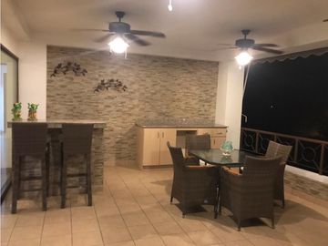 SEA Confiable Vende Apartamento de Playa  en Punta Barco Resort