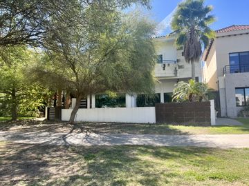 Residencia de 4 rec Club de Golf LOS LAGOS Hermosillo
