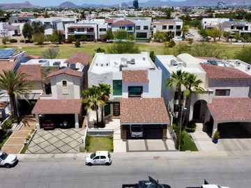 Residencia de 4 rec Club de Golf LOS LAGOS Hermosillo