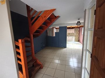 Casa 3 dorm. Arzobispo de Santiago, Buín