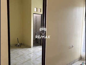 DIJUAL RUMAH DI DAERAH PULOGADUNG JAKARTA TIMUR