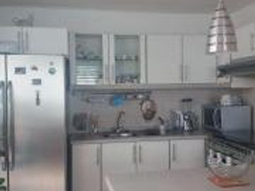 VENTA DE CASAS AYORA CAYAMBE 2 PISOS 3 DORMITORIOS