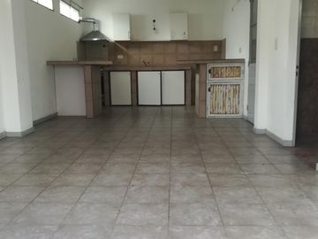 DEPTO 2 AMB CON COCHERA EN TIGRE .COMPLEJO CON PISCINA .MAIPU 313