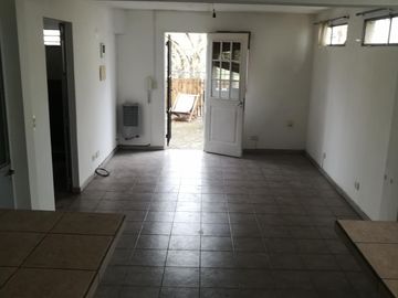 DEPTO 2 AMB CON COCHERA EN TIGRE .COMPLEJO CON PISCINA .MAIPU 313