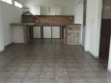 DEPTO 2 AMB CON COCHERA EN TIGRE .COMPLEJO CON PISCINA .MAIPU 313