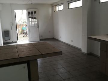 DEPTO 2 AMB CON COCHERA EN TIGRE .COMPLEJO CON PISCINA .MAIPU 313