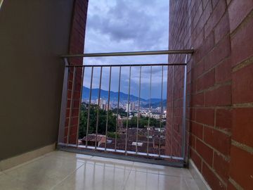 apartamento en arriendo en el trianón. Cod A515394
