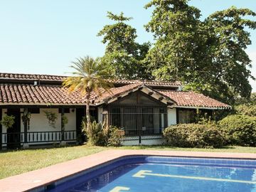 finca en venta en vereda la antigua, municipio carmen de apicalá. Cod V700024