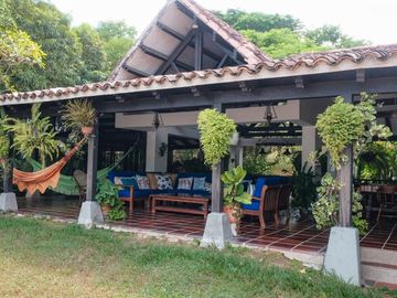 finca en venta en vereda la antigua, municipio carmen de apicalá. Cod V700024