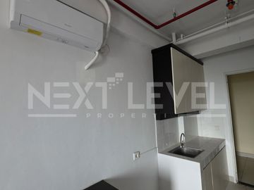 Harga Pas Apartemen Azalea Suites japanese style dekat pintu tol cikarang barat