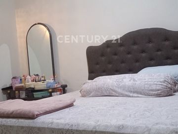 Rumah Posisi Hoek 2 Lantai Di Bambu Apus Jakarta Timur S8861