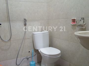 Rumah Posisi Hoek 2 Lantai Di Bambu Apus Jakarta Timur S8861