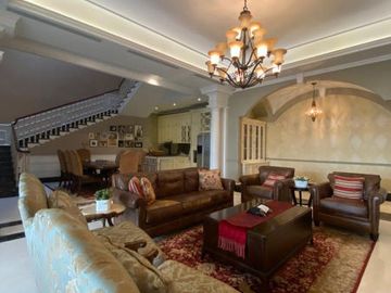 DIJUAL RUMAH ELITE at Jl KEMANG JAYA, JAKSEL (dgn S.POOL)