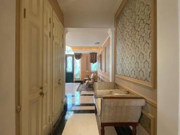 DIJUAL RUMAH ELITE at Jl KEMANG JAYA, JAKSEL (dgn S.POOL)
