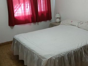 HERIBERTO MARTINEZ ( COMERCIAL) 1 cuadra de Recta Martinolli - VENDO
