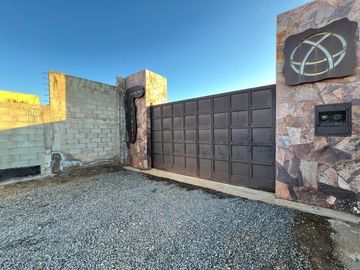 1.81 HA FRENTE A FINCA ALTOZANO EN VALLE DE GUADALUPE