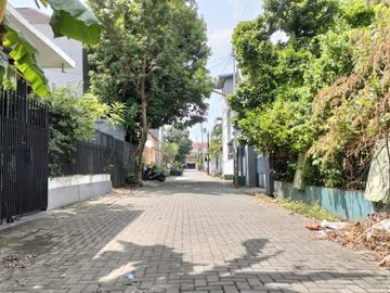 Tanah barat kampus UPN, seturan, Depok, Sleman