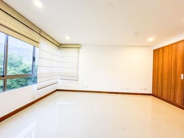 ¡OPORTUNIDAD ÚNICA! EXCLUSIVO APARTAMENTO EN VENTA EN CABECERA, BUCARAMANGA 🌳✨. Cod V23657