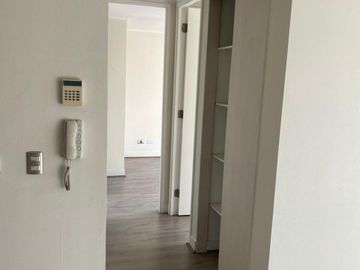 SE VENDE DEPARTAMENTO A PASOS METRO HOSPITALES