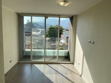 SE VENDE DEPARTAMENTO A PASOS METRO HOSPITALES