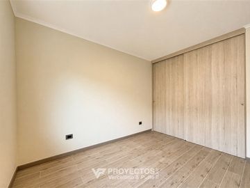 Casa 100% REMODELADA en venta de 3dorm + 2B en Las Condes