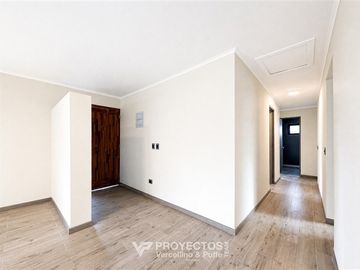Casa 100% REMODELADA en venta de 3dorm + 2B en Las Condes