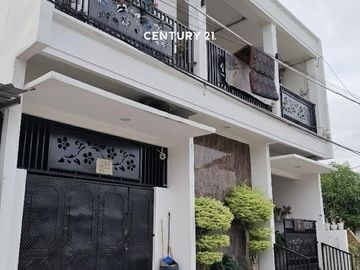 Rumah Kekinian Di Permata Hijau Permai Bekasi Utara  Balkon Luas