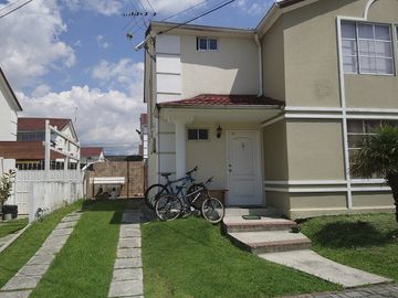 Vendo casa en San Pedro de Taboada, urbanización privada