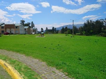 Vendo casa en San Pedro de Taboada, urbanización privada