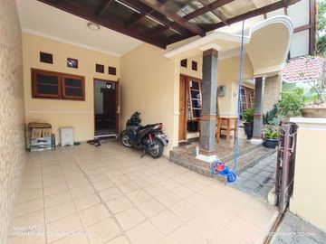Dijual segera, rumah siap huni Lokasi di dalam perumahan selatan JEC, Banguntapan, Bantul, Yogyakarta