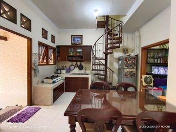 Dijual segera, rumah siap huni Lokasi di dalam perumahan selatan JEC, Banguntapan, Bantul, Yogyakarta