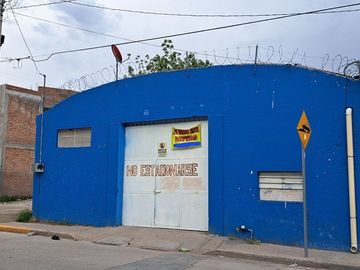 VENTA BODEGA EN MARGARITAS GOMEZ PORTUGAL
