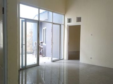 RUMAH 2 LANTAI BSD ANGGREK LOKA SIAP HUNI MURAH SERPONG