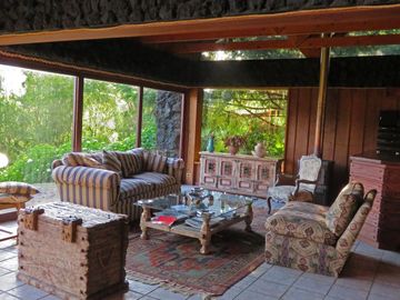 7,4ha A Orilla Del Lago Colico, 120m De Playa, Casa Más Cabaña