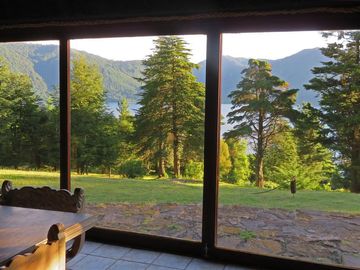 7,4ha A Orilla Del Lago Colico, 120m De Playa, Casa Más Cabaña