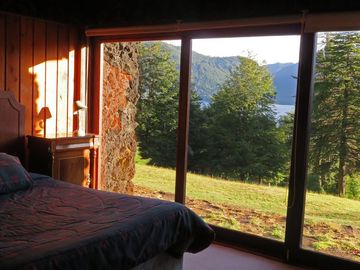 7,4ha A Orilla Del Lago Colico, 120m De Playa, Casa Más Cabaña