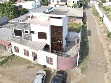 Casa en venta Portoviejo