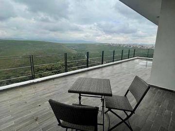 Lujoso Penthouse en venta en Lomas 4a Sección, con increíbles vistas.