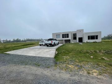 Casa quinta en venta de 3600m2 ubicado en Canning
