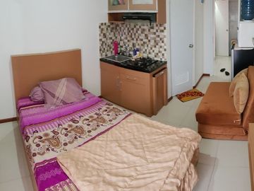 Studio bulanan green pramuka city murah full furnish