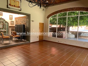 CASA EN VENTA EN TEQUISQUIAPAN  EN GRANJAS RESIDENCIALES ALEXA