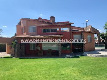 CASA EN VENTA EN TEQUISQUIAPAN  EN GRANJAS RESIDENCIALES ALEXA
