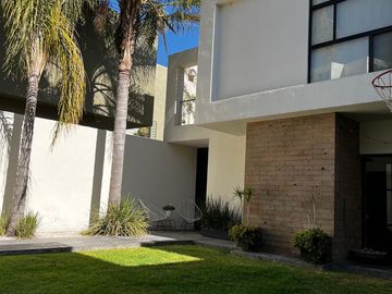Casa en Venta en Privadas del Pedregal II