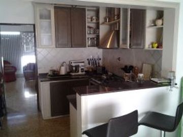 Chalet en venta en Remedios de Escalada Oeste